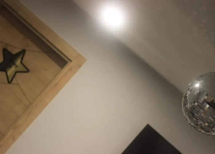 Retro Star أنطاليا