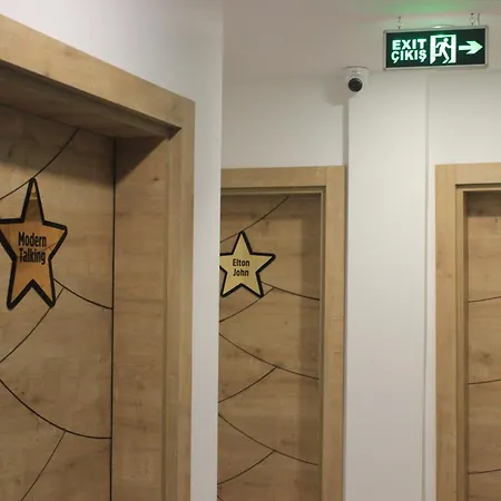 Hotel apartamentowy Retro Star