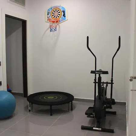 Retro Star Aparthotel