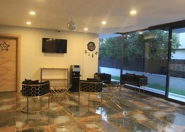 Apart Otel Retro Star 3*